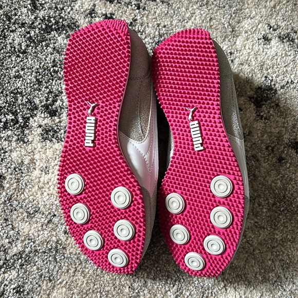 Puma - Picture 3 of 5